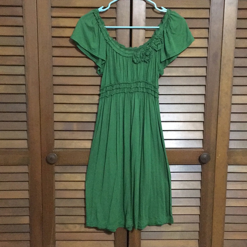 Green midi dress